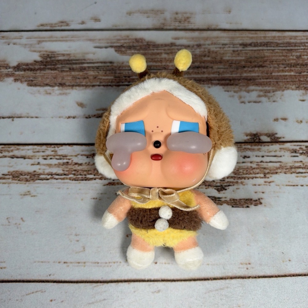Pop Mart Crybaby Bee Plush I'll Bring You A Flower Crying Again Series Art Toy